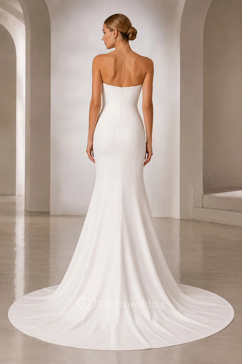 Robe de mariée sirène bustier en satin view 2