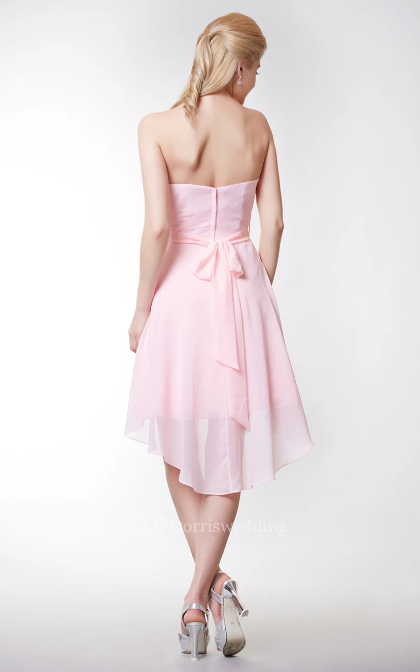 Robe courte en mousseline à décolleté asymétrique et jupe croisée view 3