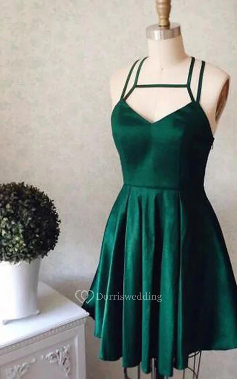 Vestido corto de satén verde sencillo sin mangas con corte en A