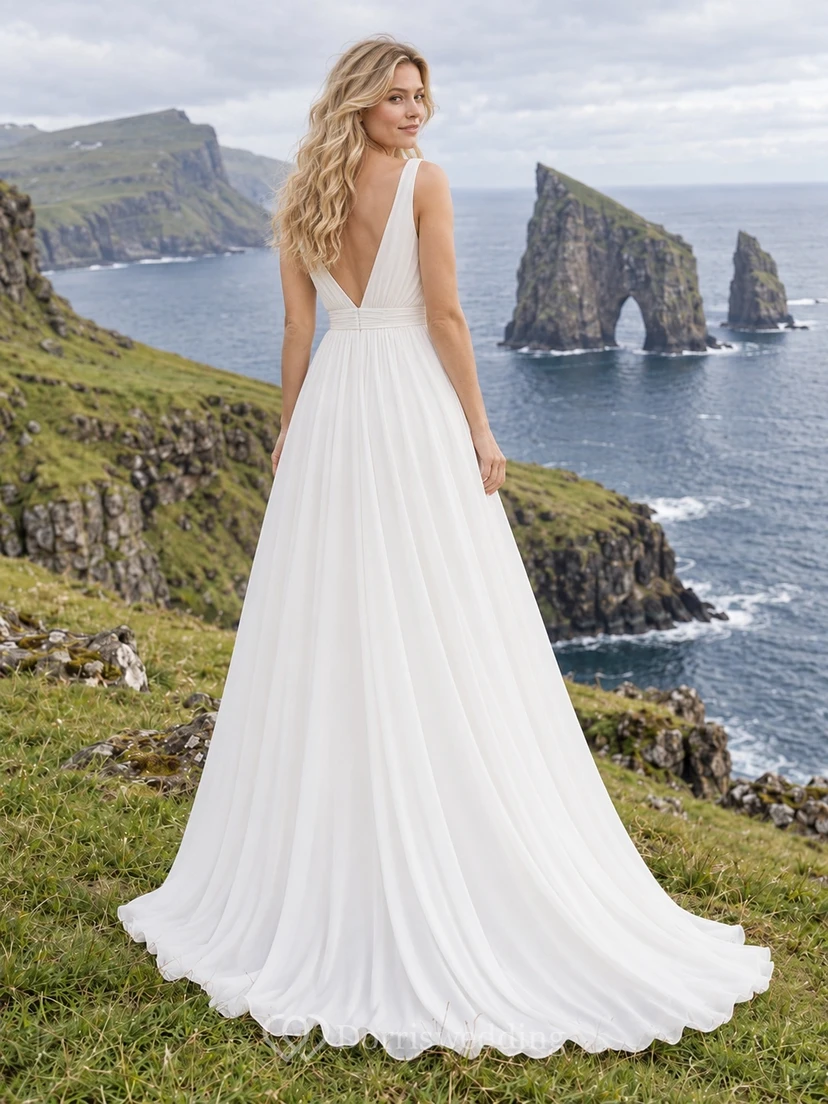 Vestido de novia sencillo de corte A con escote en V y mangas de georgette, con cintura fruncida. view 2