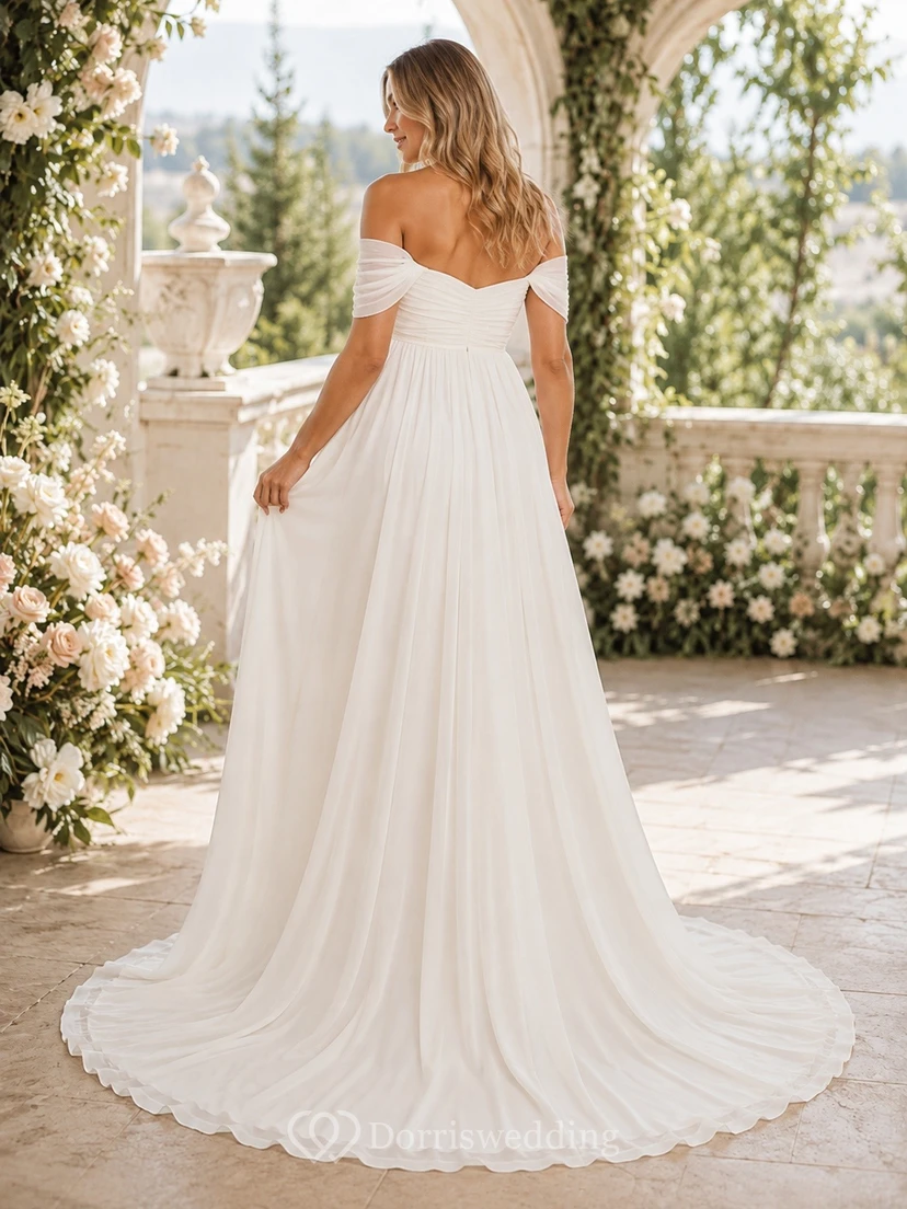 Vestido de novia sencillo de maternidad con hombros descubiertos y corte imperio hasta el suelo view 2
