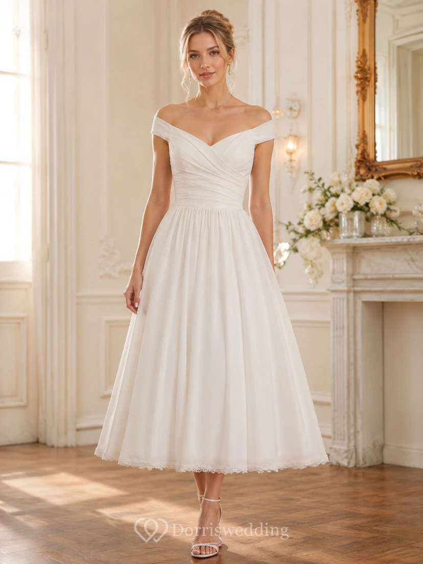 Robe de mariée en satin mi-longue, sans manches, à col en V et boutons dans le dos view 2
