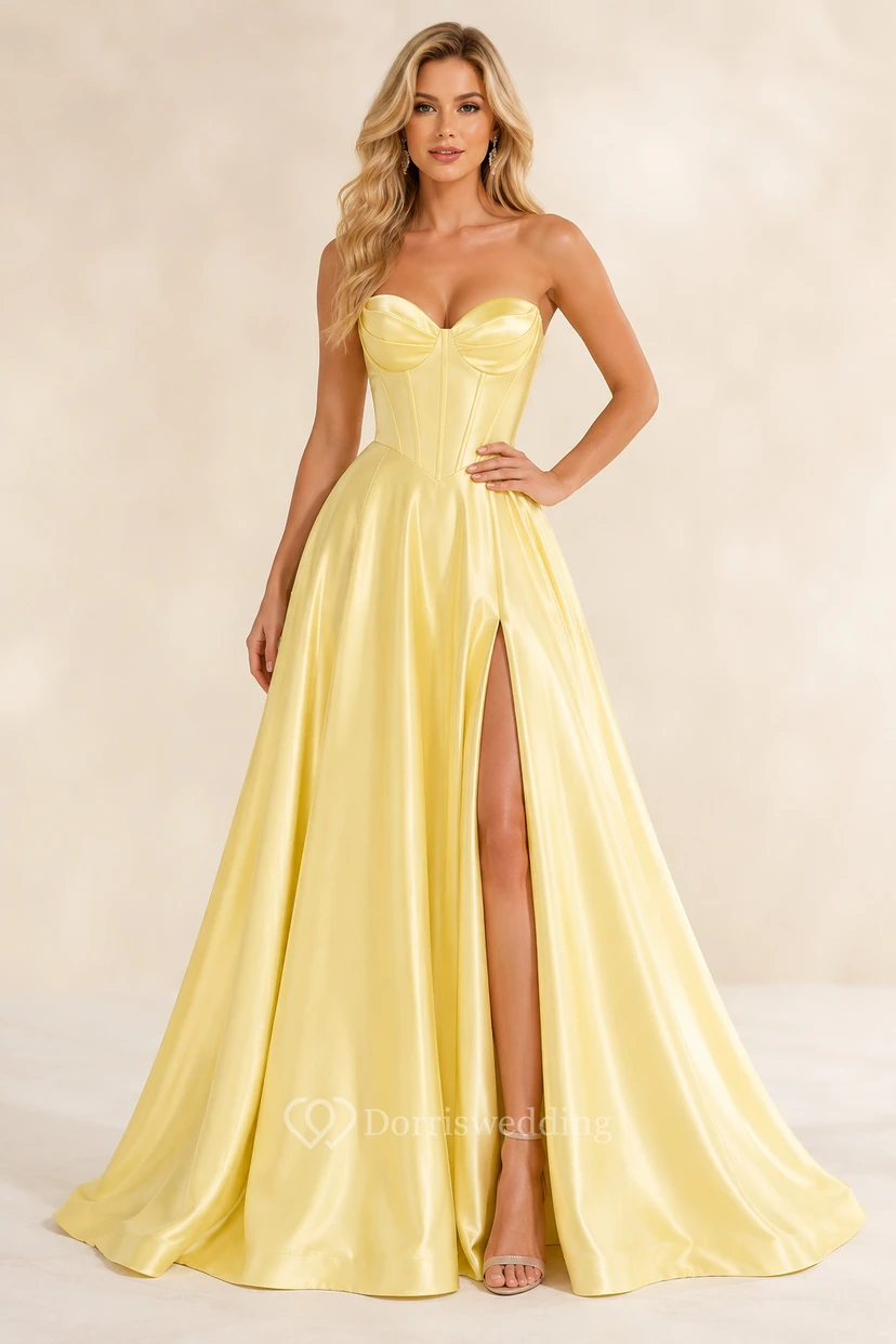 Ballkleid in Narzissengelb, Satin, A-Linie, trägerlos, herzförmiger Schnitt mit Schlitz, bodenlang
