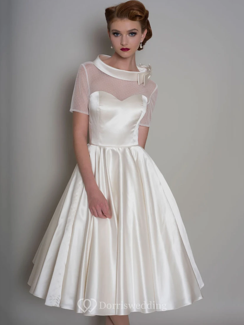 Vestido de novia de satén de manga corta con lazo, corte en A y largo hasta la rodilla