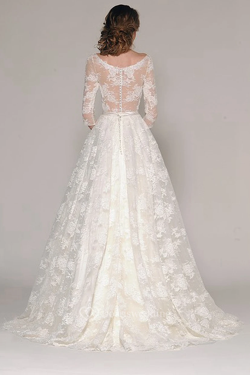 Vestido de novia largo de encaje con escote en V, mangas tres cuartos y apliques, corte en A view 2