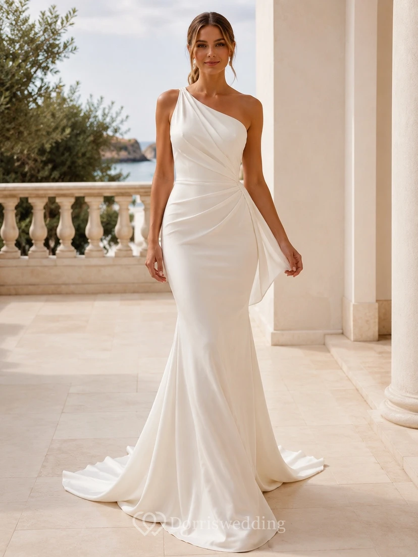 Vestido de novia sencillo, largo hasta el suelo, sin mangas, de corte sirena/trompeta, formal, con un solo hombro.