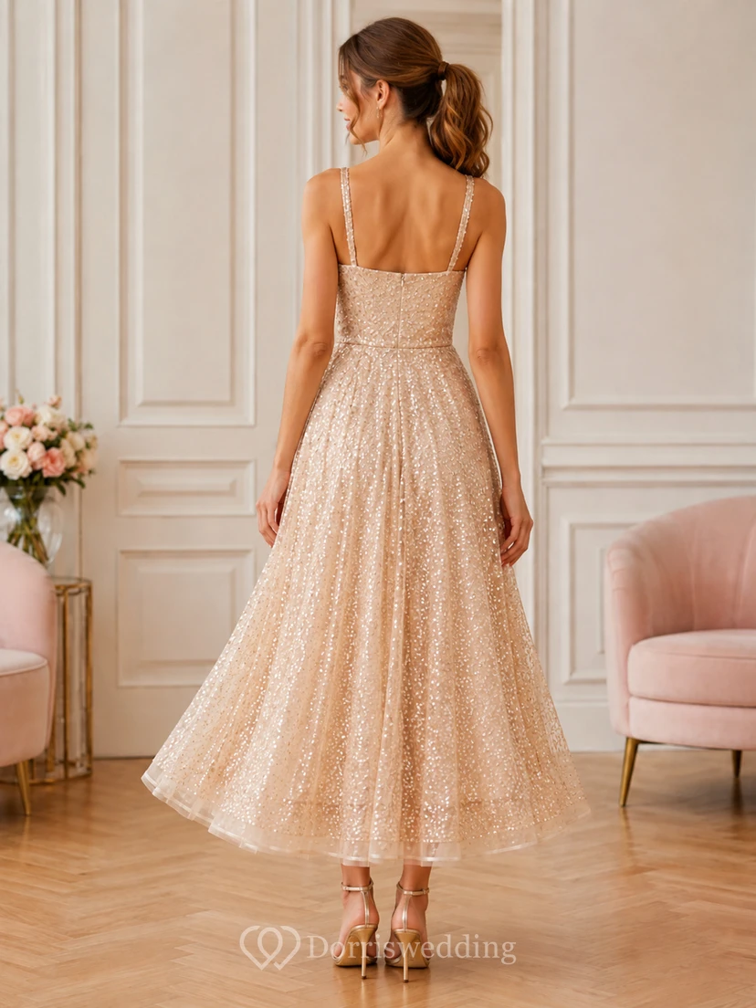 Robe de soirée élégante champagne à sequins, coupe trapèze, longueur thé, bretelles spaghetti carrées view 2