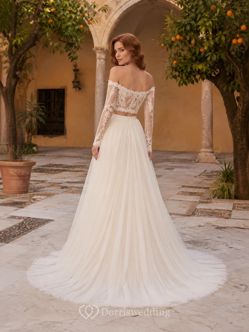 Robe courte deux pièces en dentelle à épaules dénudées et coupe trapèze view 2