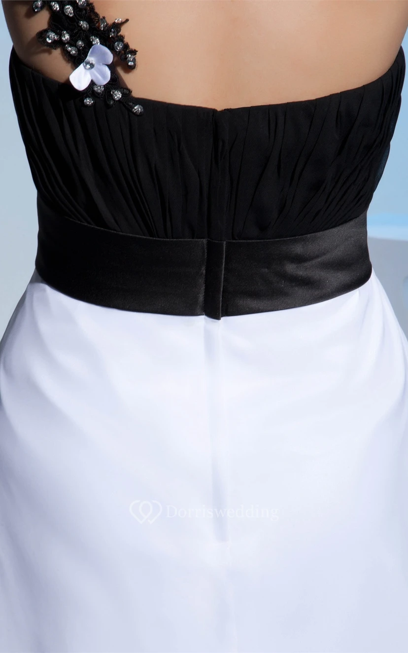 Black-And-White Floor-Length One-Shoulder Appliqued Waist and Dress With Ruching view 6