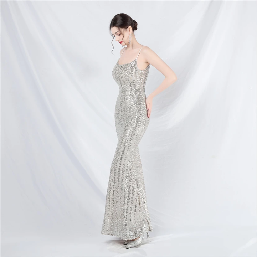Hochwertiges, schillerndes Pailletten-Abendkleid mit Trägern view 35