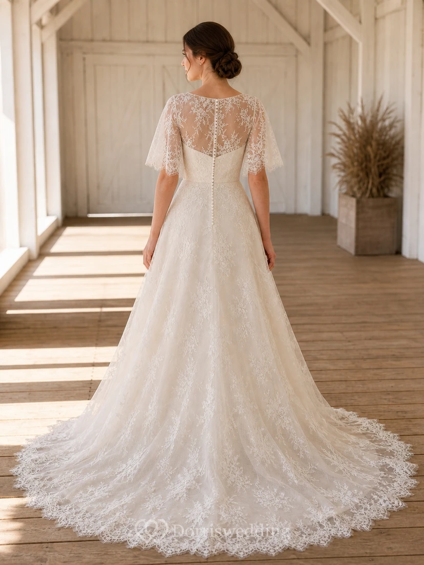 Vestido de novia modesto de corte A con escote barco y mangas murciélago, largo hasta el suelo. view 2