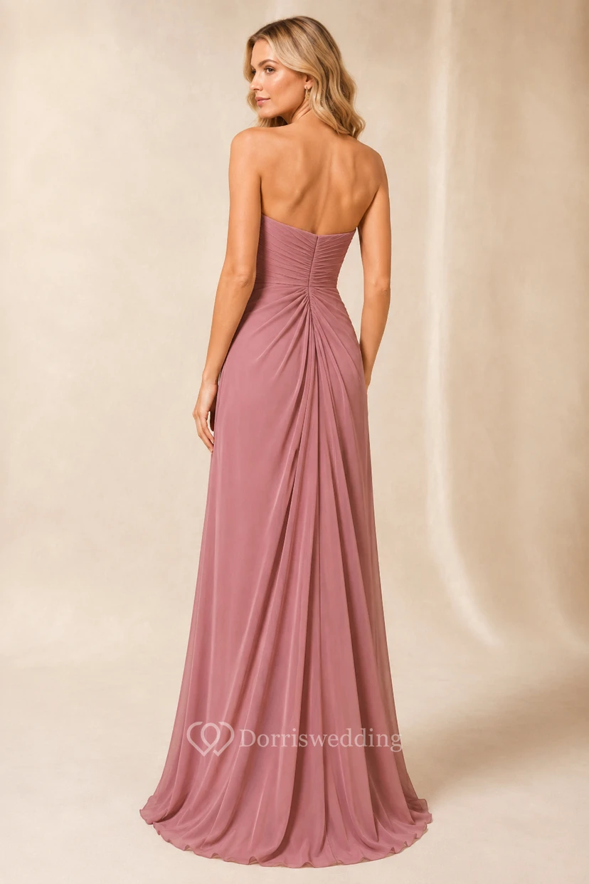 Vestido formal de gasa color rosa empolvado sin tirantes, corte en A view 2