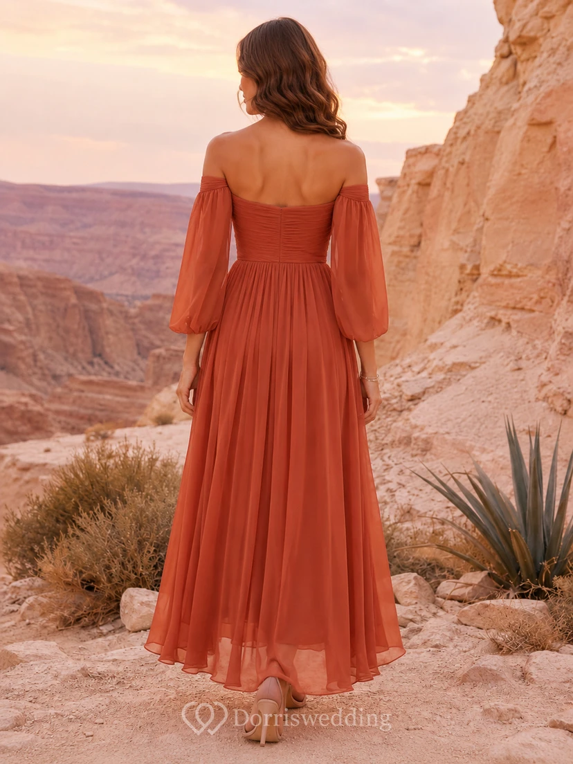 Terrakottafarbenes, schulterfreies Chiffonkleid mit Bischofsärmeln für Wüstengäste view 2