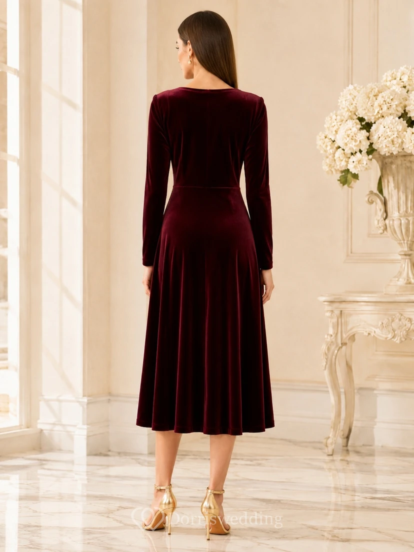 Robe de soirée vintage bordeaux en velours, col bénitier, manches longues, coupe trapèze, longueur thé view 2