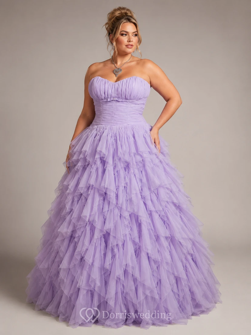 Precioso vestido de fiesta de tul con escote corazón y volantes hasta el suelo. view 4