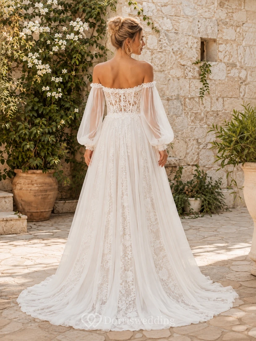 Schulterfreies, langärmeliges Brautkleid im A-Linien-Schnitt mit Kathedralenschleppe und Spitze im Boho-Stil, bodenlang view 2