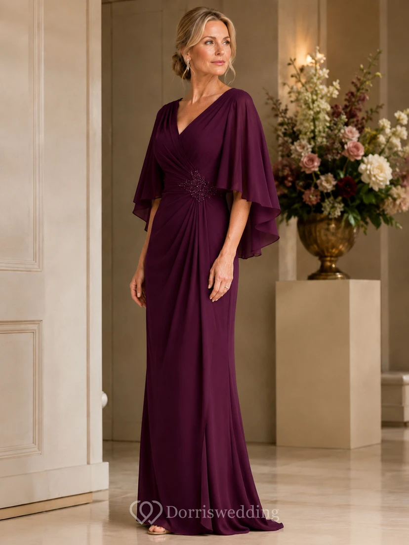 Etuikleid aus Chiffon mit V-Ausschnitt, halben Ärmeln und Cape view 3