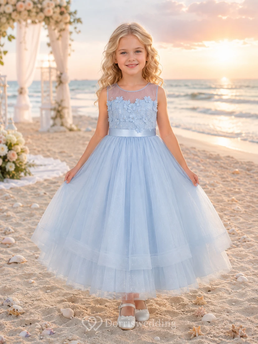 Robe de demoiselle d'honneur bleu ciel en dentelle et tulle, coupe trapèze, col rond, longueur thé
