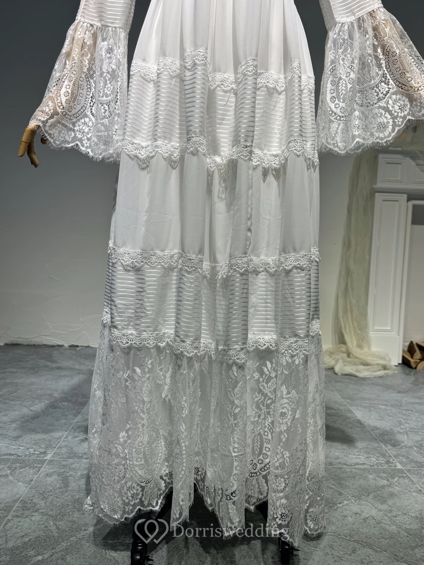 Boho-Chic-Strandhochzeitskleid mit Spitze, langen Ärmeln und tiefem V-Ausschnitt, langen Ärmeln und tiefem Rückenausschnitt view 7