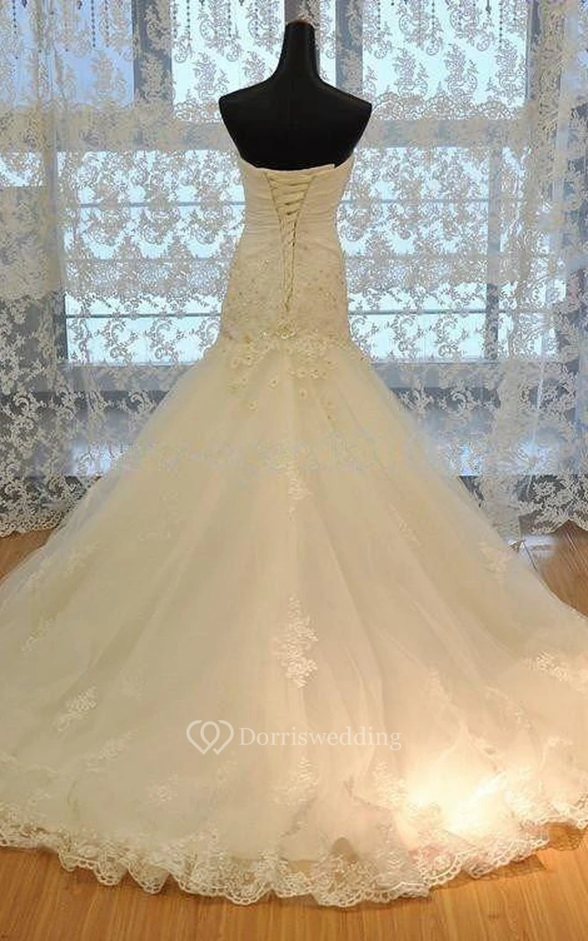 Meerjungfrauenkleid mit langen Trägern, ärmellos, mit Glockenrüschen, Schnürung am Rücken, aus Spitze, Organza und Satin view 2
