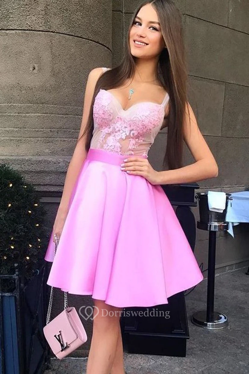 Ärmelloses, kurzes Mini-Abendkleid in A-Linie aus Satin mit Spitzenträgern view 2