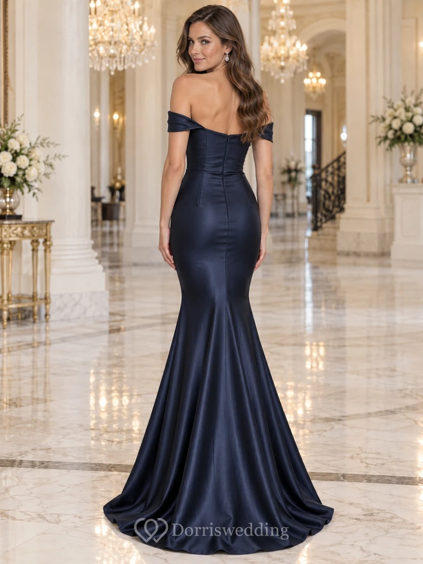 Vestido de invitada de boda de satén negro con escote corazón y hombros descubiertos, color azul marino oscuro, estilo sirena. view 2