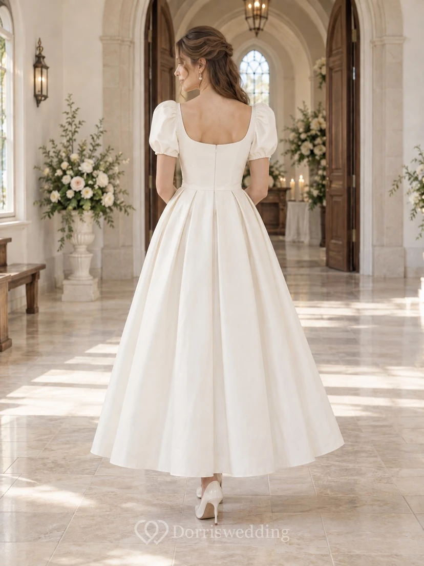 Einfaches, teelanges, rundhalsausschnittiges, kurzärmeliges, plissiertes A-Linien-Brautkleid aus Baumwollpopeline mit Faltenwurf view 2