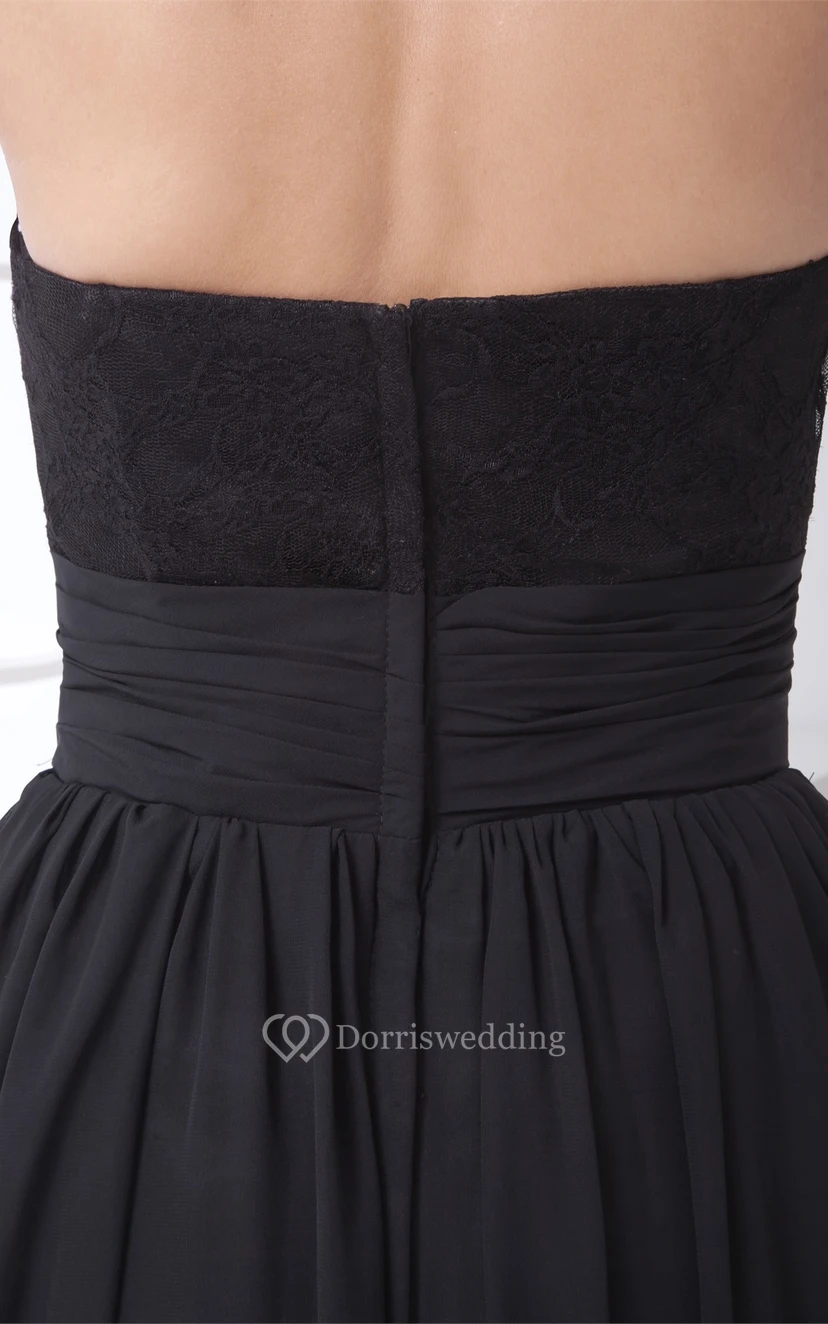 Ärmelloses Maxikleid aus Spitze mit hohem Kragen und Schleife view 7