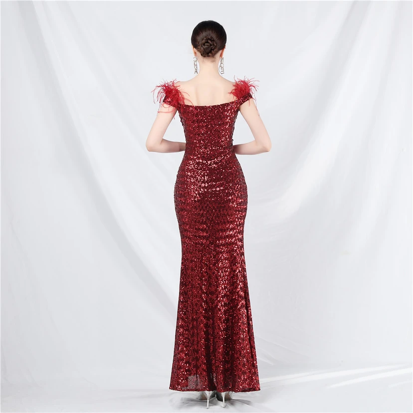 Vestido de noche de alta gama con chaleco de encaje de pelo de avestruz y diamantes, cintura de espina de pescado. view 16
