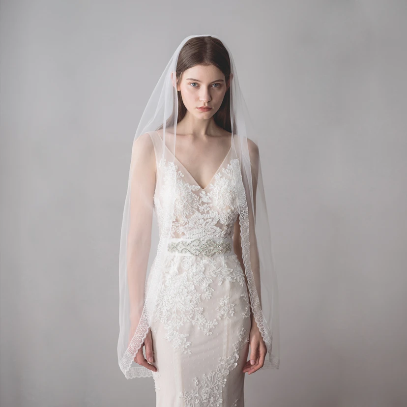 Single Tier Tulle Fingertip Veil with Lace Trim view 3