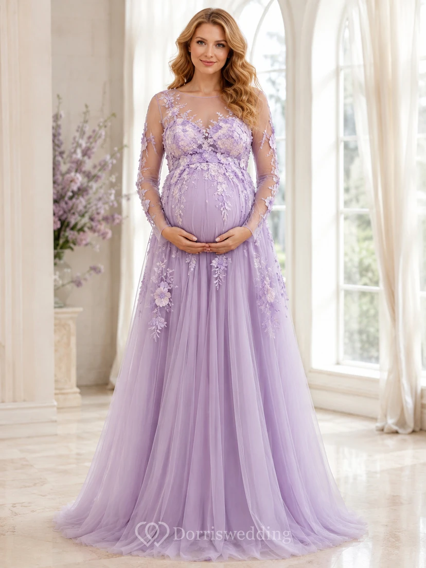 Robe de maternité lavande illusion à manches longues en dentelle florale et tulle, coupe trapèze, longueur au sol