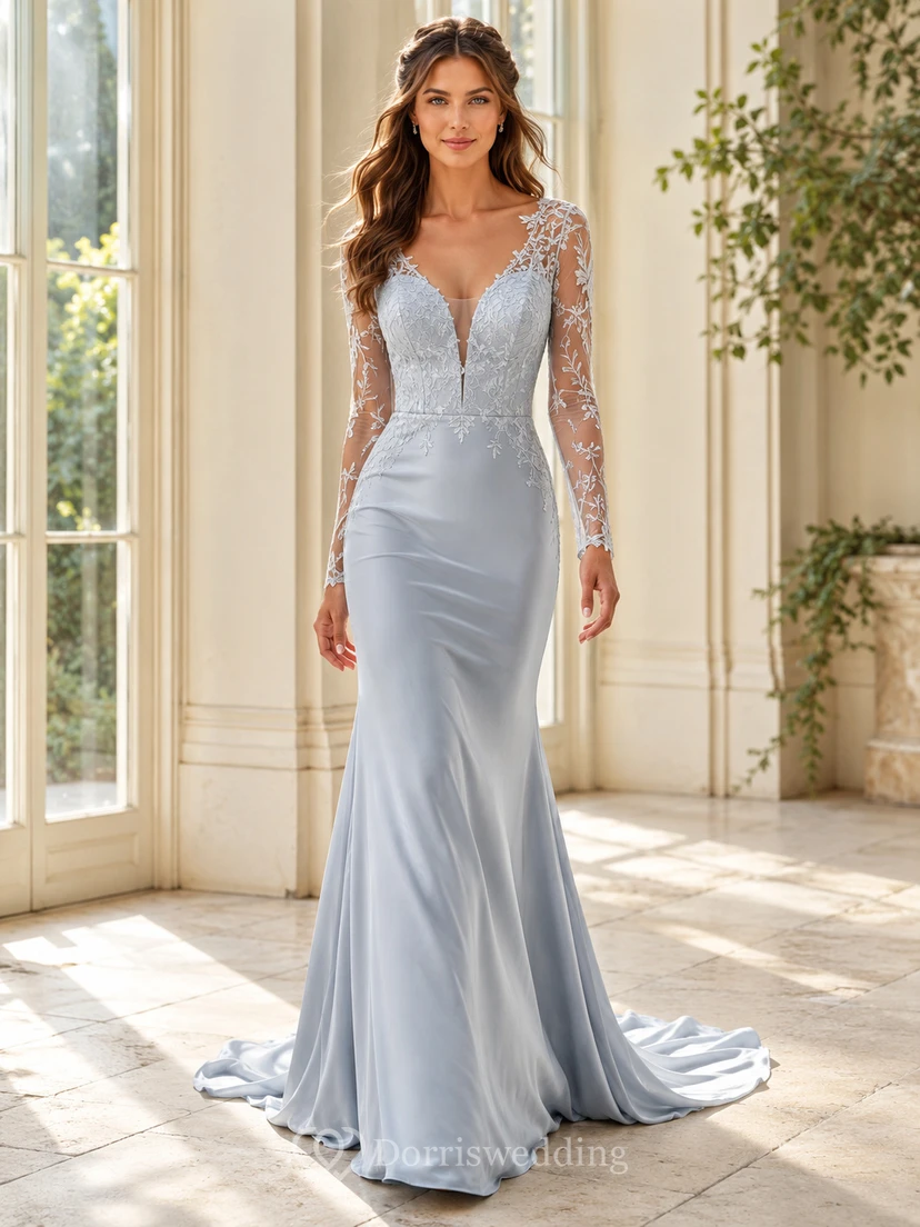 Robe de mariée sirène élégante en satin gris-bleu à col en V et manches illusion longues en dentelle, ornée de dentelle.