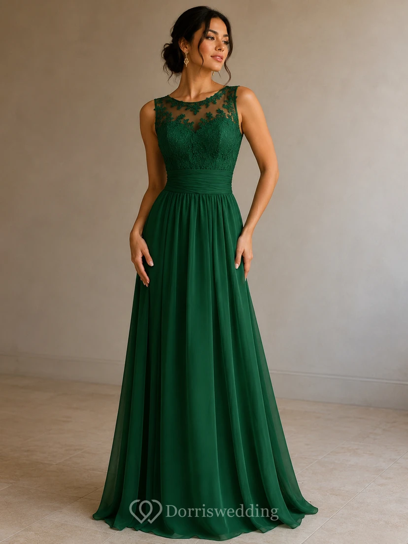 Robe de bal longue en mousseline élégante sans manches, ornée d'appliqués de dentelle. view 7