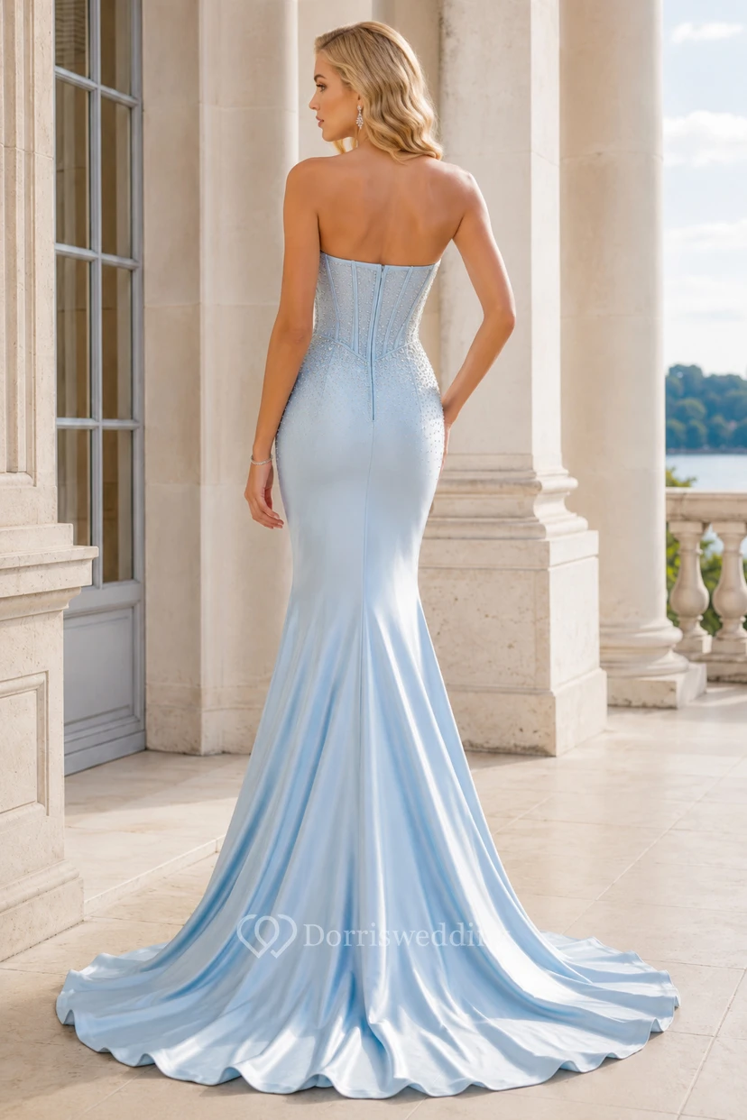 Himmelblaues, trägerloses Meerjungfrauen-Abendkleid aus Satin mit herzförmigem Ausschnitt und Schleppe view 2