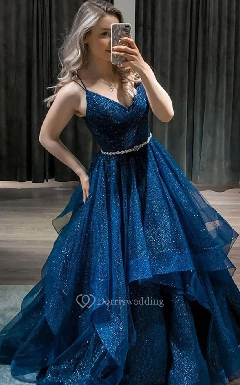 Spaghettiträger-Abendkleid in A-Linie aus Tüll und Pailletten mit Perlenbesatz an der Taille