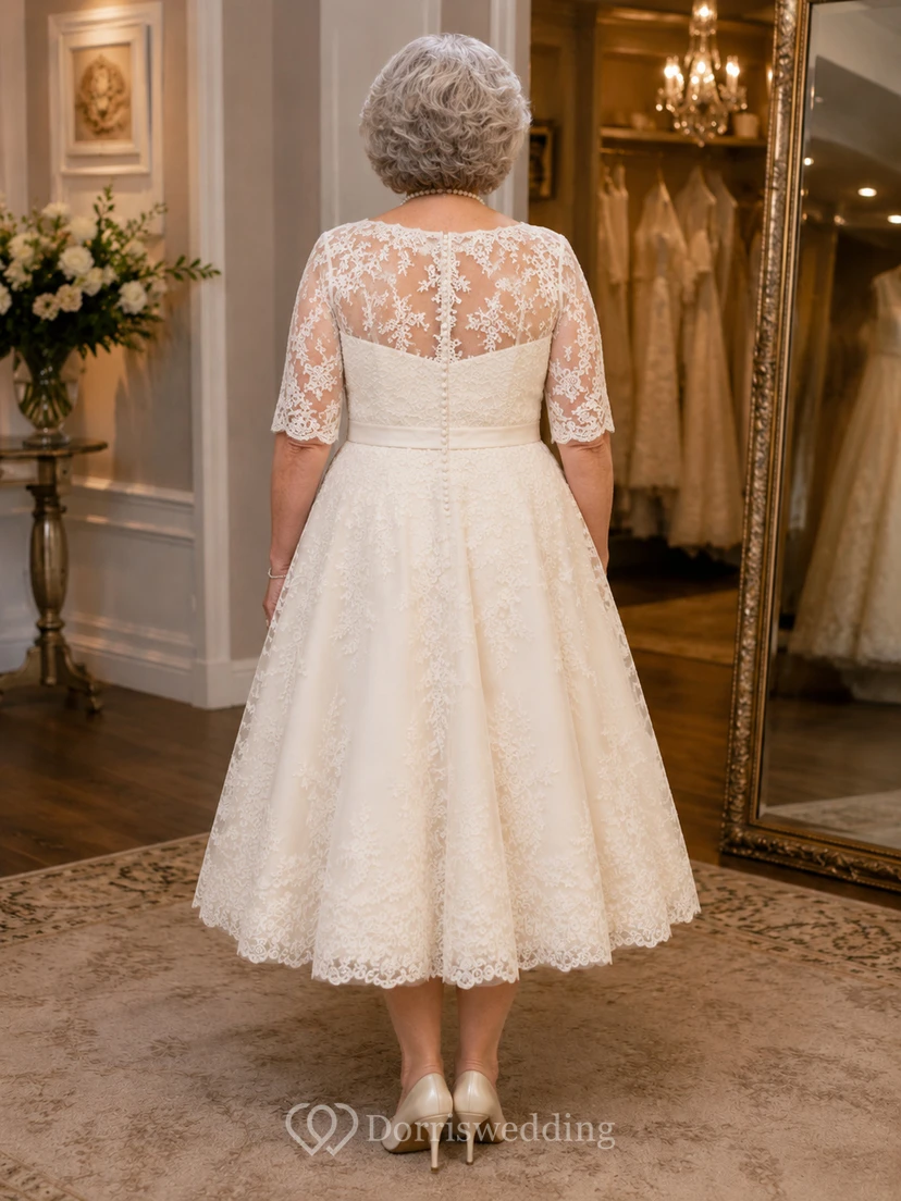 Plus Size Teelanges Spitzen-Hochzeitskleid für ältere Bräute mit Illusionsärmeln view 2