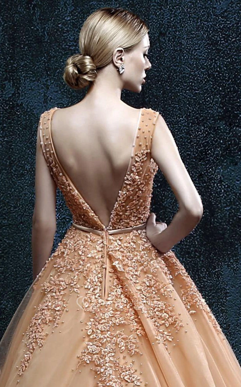 Vestido de tul sin mangas con escote en V y espalda descubierta, corte en A view 4