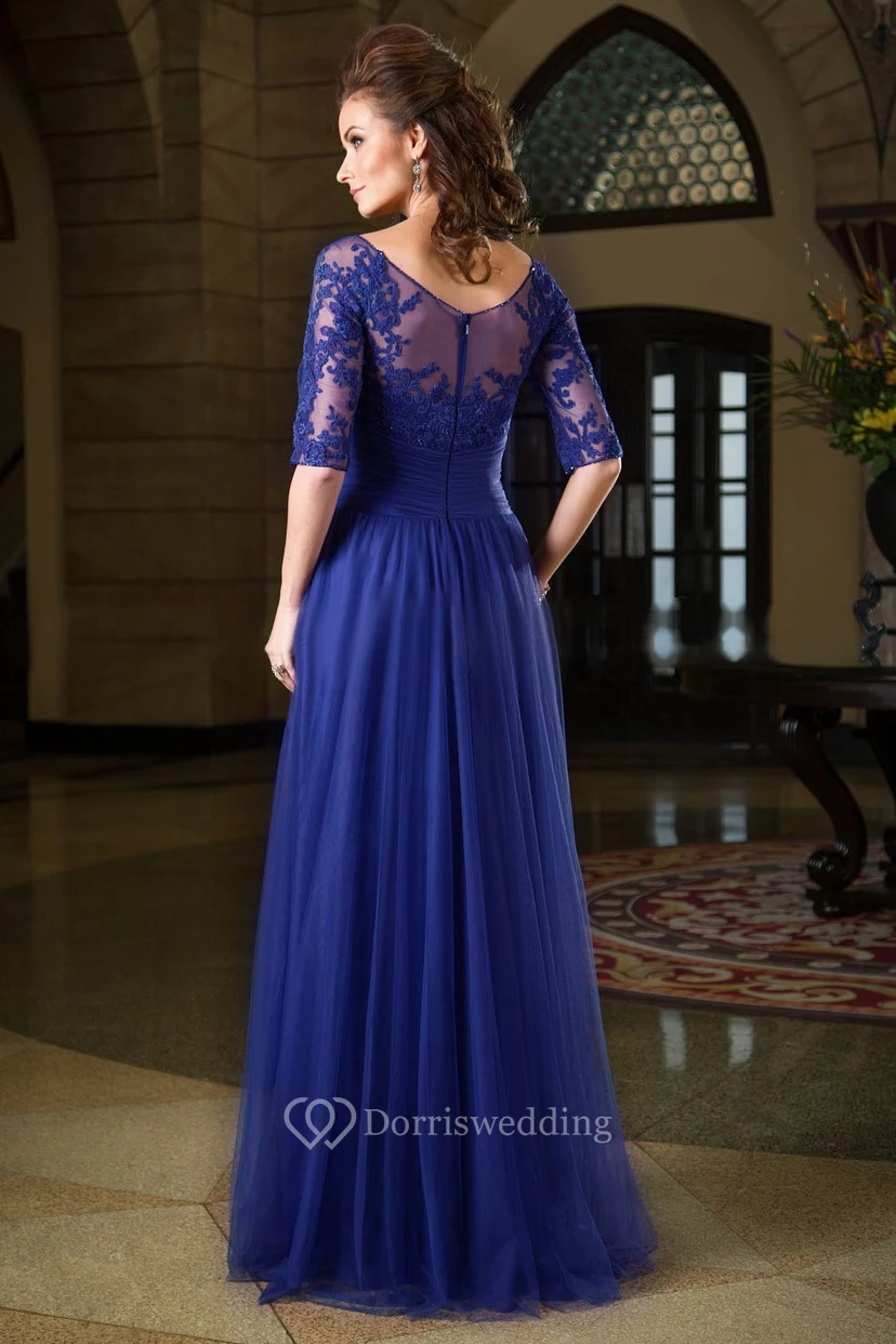 Halbärmeliges A-Linien-Kleid mit Applikationen und Falten view 2