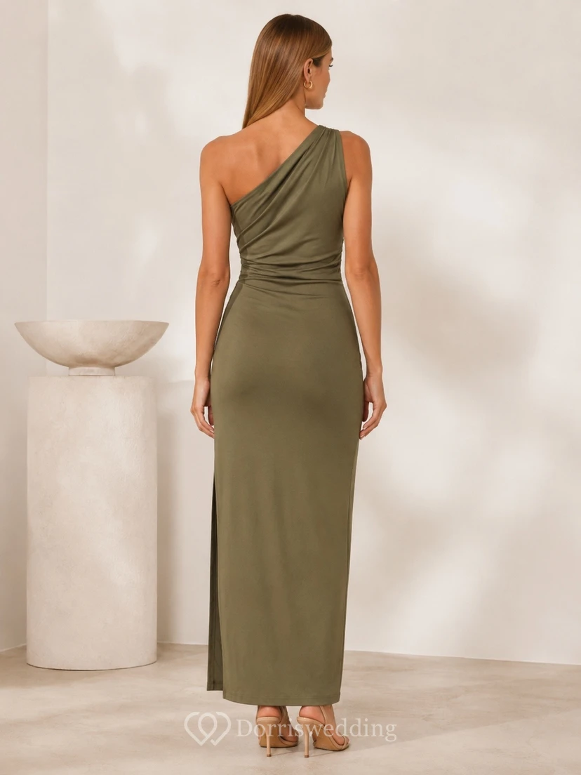 Vestido largo sin mangas de un solo hombro con abertura, de jersey verde oliva. view 2