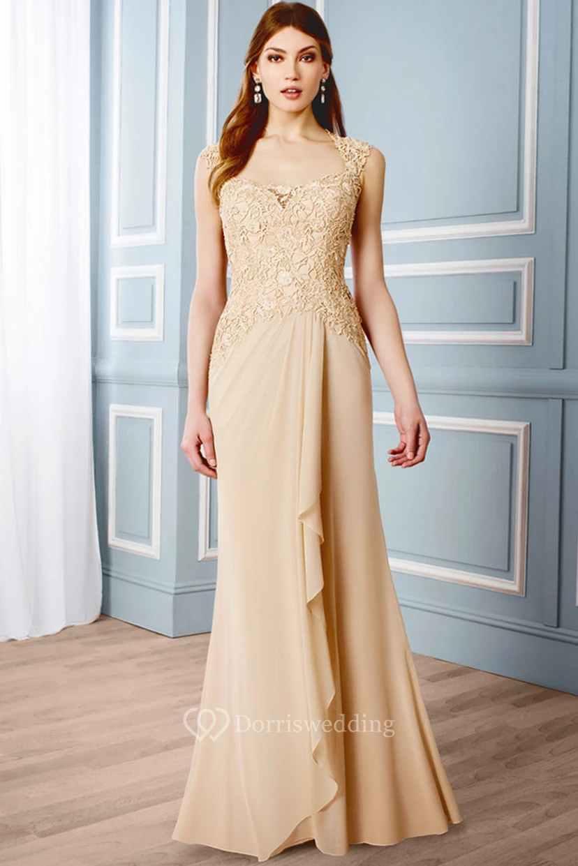 Drapiertes, ärmelloses Chiffonkleid im Queen-Anne-Stil für die Mutter der Braut