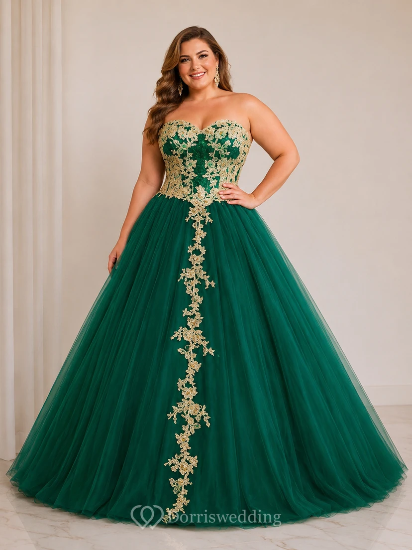 Langes Ballkleid mit Applikationen, Reißverschluss und Schnürung am Rücken aus Tüll und Spitze view 4
