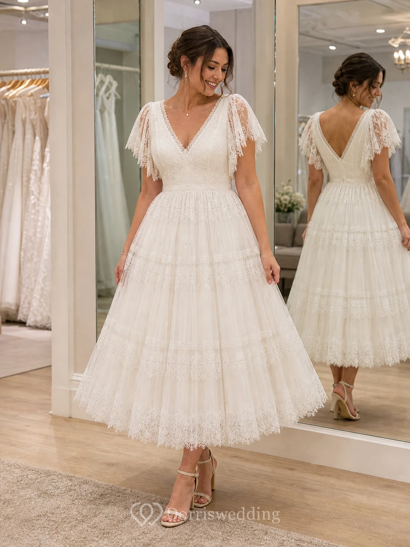 Teelanges Boho-Brautkleid mit flatternden Spitzenärmeln, V-Ausschnitt und gestuftem Tüllrock view 6