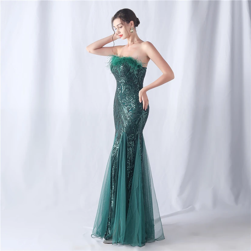 Vestido de noche de malla con lentejuelas y top palabra de honor con estampado de plumas de avestruz y flores para bodas y reuniones. view 24