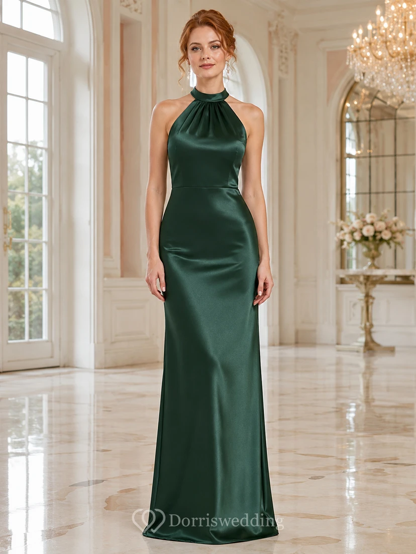 Vestido formal columna de satén verde oscuro con escote halter