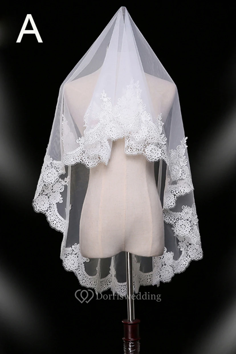 Short Lace Applique Simple Bride Veil