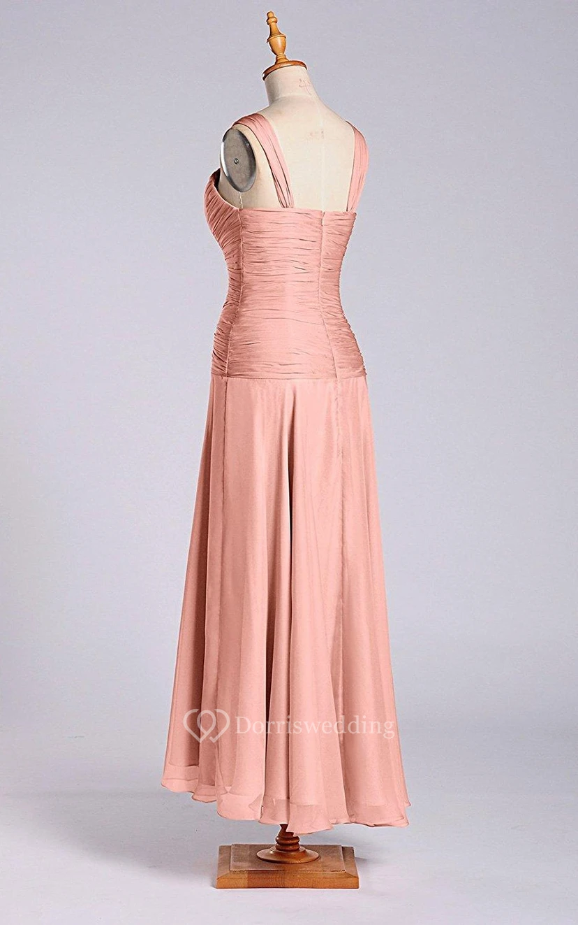 Beeindruckendes A-Linien-Chiffonkleid mit gerafftem Oberteil view 2
