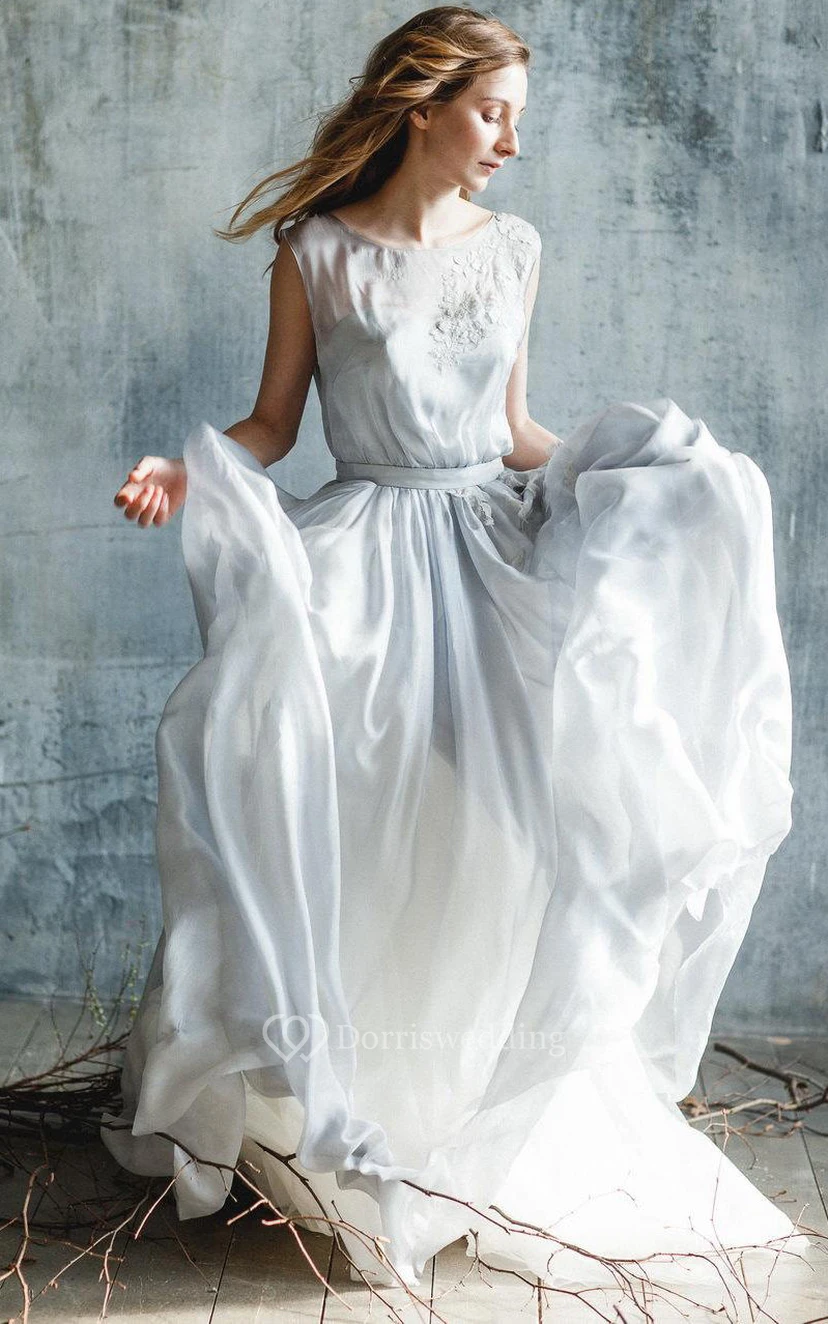 Chiffon- und Spitzenkleid mit Blume view 2