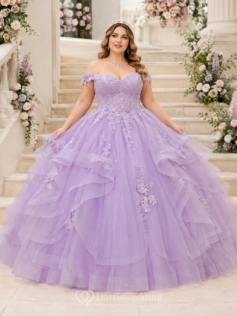 Lavendelfarbenes schulterfreies Ballkleid mit Herzausschnitt, Korsett und fließenden Rüschen – Luxus-Prinzessinnenkleid