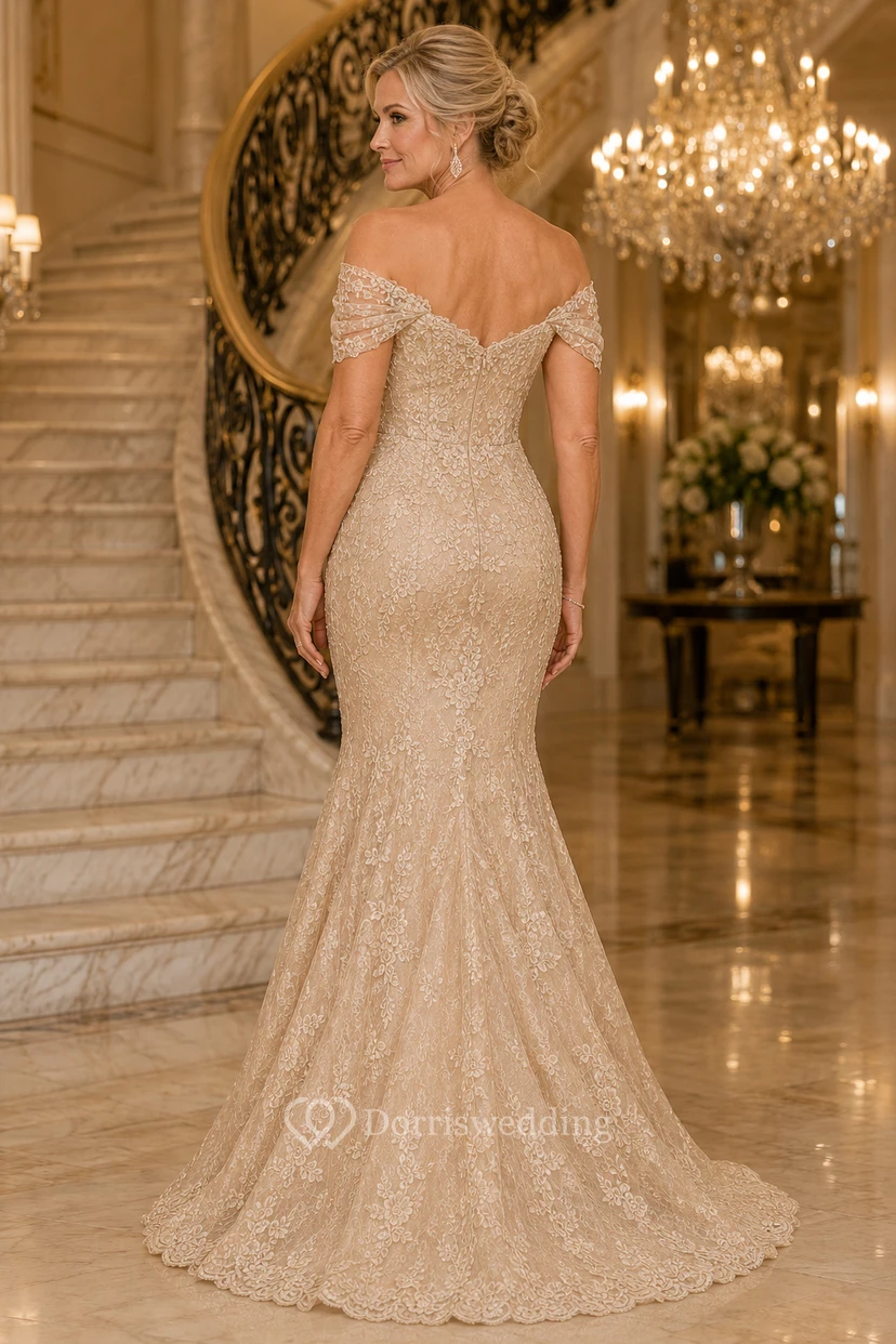 Champagnerfarbenes schulterfreies Pailletten-Spitzen-Meerjungfrauenkleid für Mütter view 2