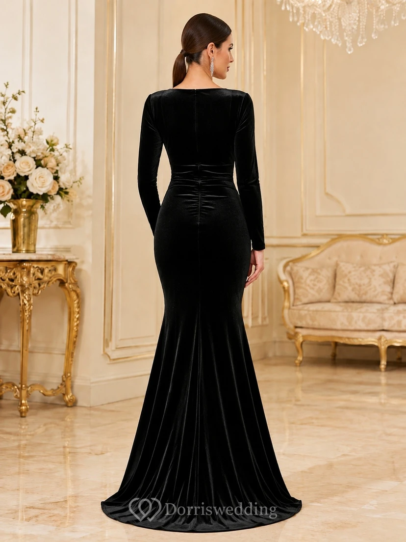 Vestido de noche formal de invierno de terciopelo negro con escote en V y mangas largas, estilo sirena. view 2
